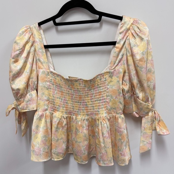 Wayf Terry Top in yellow Mini Roses pattern size medium - Picture 4 of 15